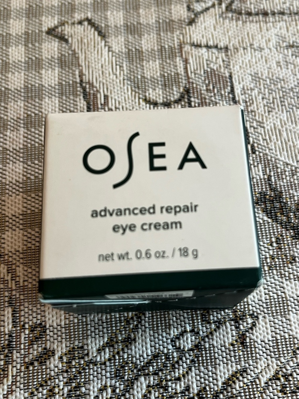 OSEA Advanced Repair Eye Cream — White & Dark Green